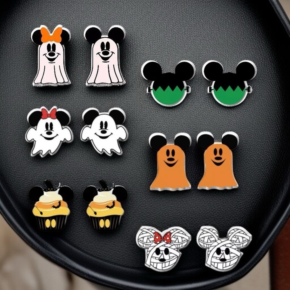 π Hauntingly Cute Halloween Stud Earrings β Spooktacular Styles Await! π» NWT - Picture 1 of 16